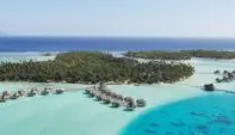 【ハネムーン＆カップル】イチオシ！大人の隠れ家『ル・タハア・バイ・パールリゾーツ(島1泊/タハア水上スイート/朝食付)』5日間
